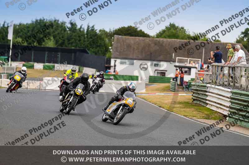 Vintage motorcycle club;eventdigitalimages;mallory park;mallory park trackday photographs;no limits trackdays;peter wileman photography;trackday digital images;trackday photos;vmcc festival 1000 bikes photographs